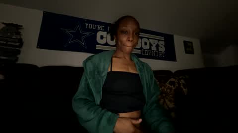 Snapshot of keephimcum69me chatting on 12-21-24, 01:04 Keephimcum69me online show from 12-21-24, 01:04