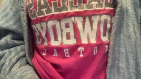 Snapshot of keephimcum69me chatting on 09-17-25, 10:33 Keephimcum69me online show from 09-17-25, 10:33