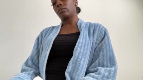 Snapshot of keephimcum69me chatting on 12-03-25, 03:32 Keephimcum69me online show from 12-03-25, 03:32