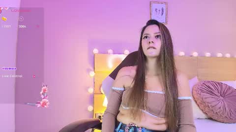 Snapshot of keidancee chatting on 09-08-25, 11:48 Keidance online show from 09-08-25, 11:48