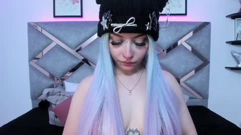 Snapshot of keidy_rose chatting on 01-08-25, 03:29 Keidy Monday to Saturday from 200 pm to 810pm UTC-5 Colombia Time online show from 01-08-25, 03:29