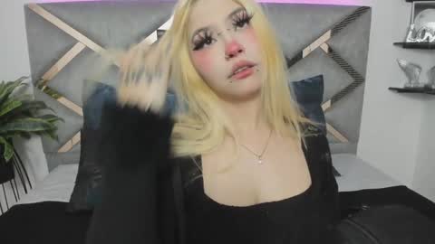 Snapshot of keidy_rose chatting on 10-04-25, 07:01 Keidy Monday to Saturday from 200 pm to 810pm UTC-5 Colombia Time online show from 10-04-25, 07:01