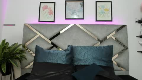 Snapshot of keidy_rose chatting on 11-03-25, 07:04 Keidy Monday to Saturday from 200 pm to 810pm UTC-5 Colombia Time online show from 11-03-25, 07:04