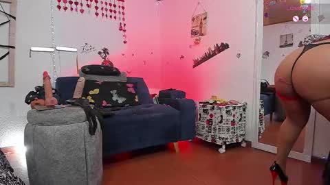 Snapshot of keila_j chatting on 12-02-25, 03:23 KEILA J online show from 12-02-25, 03:23