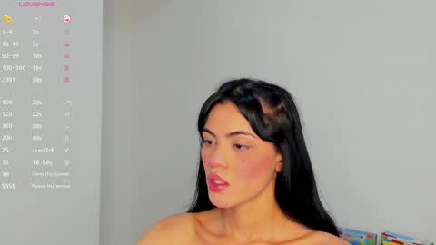 Snapshot of keily_brox chatting on 12-23-24, 06:33 Keily brox online show from 12-23-24, 06:33