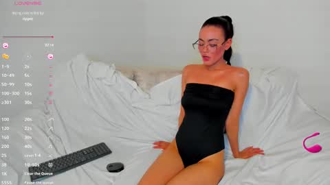 Snapshot of keily_brox chatting on 03-07-25, 11:49 Keily brox online show from 03-07-25, 11:49