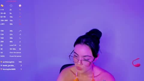 Snapshot of keily_brox chatting on 03-12-25, 10:39 Keily brox online show from 03-12-25, 10:39