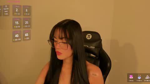 Snapshot of keily_brox chatting on 09-29-25, 08:35 Keily brox online show from 09-29-25, 08:35