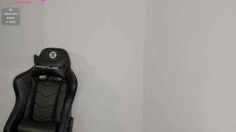 Snapshot of keily_brox chatting on 10-11-25, 07:56 Keily brox online show from 10-11-25, 07:56