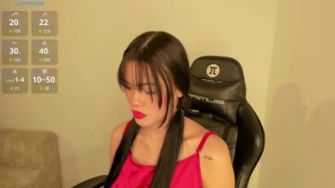 Snapshot of keily_brox chatting on 10-20-25, 07:03 Keily brox online show from 10-20-25, 07:03