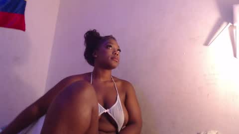 Snapshot of keilysofia chatting on 04-23-26, 05:30 Keili online show from 04-23-26, 05:30