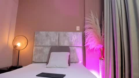 Keimy Wilde online show from 04-27-26, 06:17