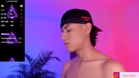 Alejandro Gonzalez online show from 10-11-25, 04:22