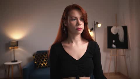 Snapshot of keira_knight chatting on 10-14-25, 10:10 keira_knight online show from 10-14-25, 10:10