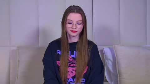 Keira online show from 02-05-25, 06:37