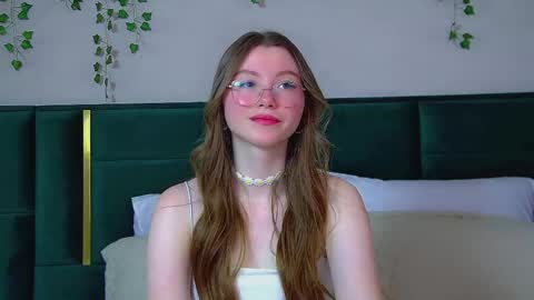 Keira online show from 02-26-25, 06:26