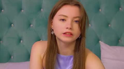 Keira online show from 10-08-25, 06:27