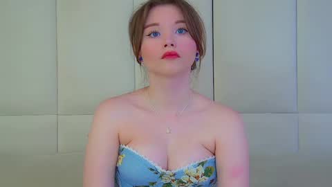 Snapshot of keiraace chatting on 05-17-26, 06:33 Keira online show from 05-17-26, 06:33