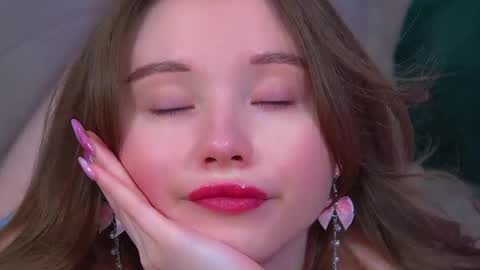 Snapshot of keiraace chatting on 05-19-26, 01:56 Keira online show from 05-19-26, 01:56