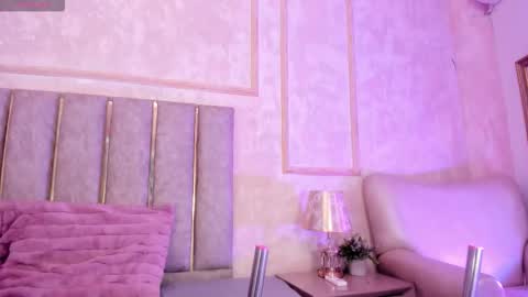 keirahartz online show from 12-23-25, 03:59