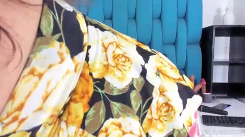 Snapshot of keiralennox chatting on 03-06-25, 01:24 online show from 03-06-25, 01:24