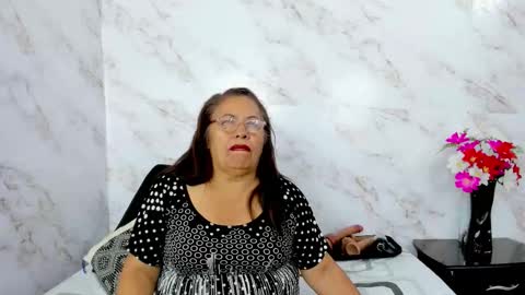 Snapshot of keiralennox chatting on 11-06-25, 12:06 online show from 11-06-25, 12:06