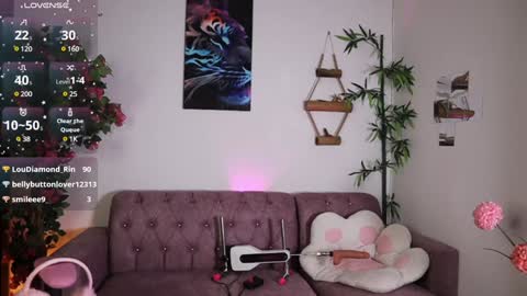 Snapshot of keissyrincon1 chatting on 12-15-24, 01:02   online show from 12-15-24, 01:02