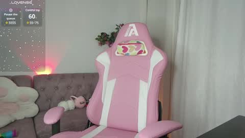 Snapshot of keissyrincon1 chatting on 01-08-25, 12:17   online show from 01-08-25, 12:17