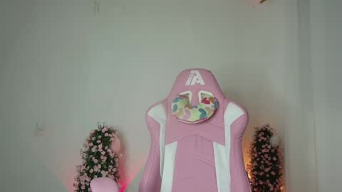 Snapshot of keissyrincon1 chatting on 02-02-25, 02:38   online show from 02-02-25, 02:38