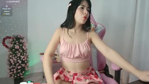 Snapshot of keissyrincon1 chatting on 03-08-25, 12:44   online show from 03-08-25, 12:44