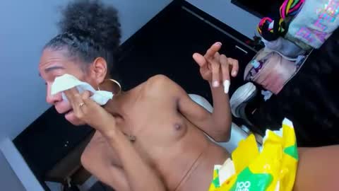 KEISY MARIANA  online show from 04-10-26, 06:01