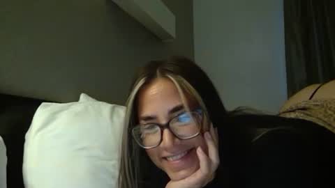 kekes2015 online show from 10-13-25, 02:11