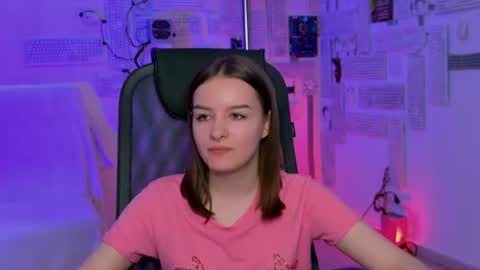 kelliebanshe online show from 06-15-26, 04:58