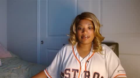 Snapshot of kelliecapri chatting on 01-31-25, 04:47 Kellie online show from 01-31-25, 04:47