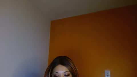 Snapshot of kelliecapri chatting on 09-21-25, 05:53 Kellie online show from 09-21-25, 05:53
