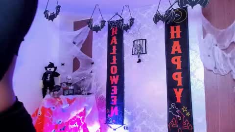 kelly__thomson online show from 10-26-25, 10:15