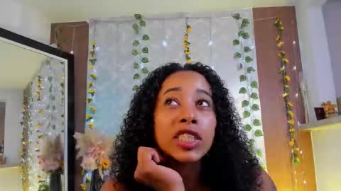 kelly__thomson online show from 04-28-26, 03:06