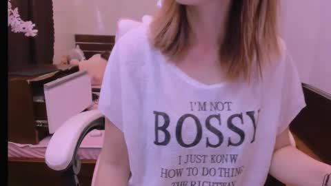 Kelly online show from 04-20-26, 03:53