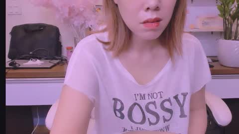 Kelly online show from 04-21-26, 01:53