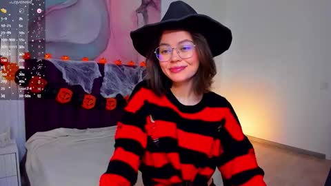 Kelly online show from 10-24-25, 01:35