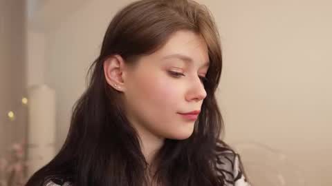 Snapshot of kelly_ember chatting on 03-12-25, 01:19 KELLY online show from 03-12-25, 01:19