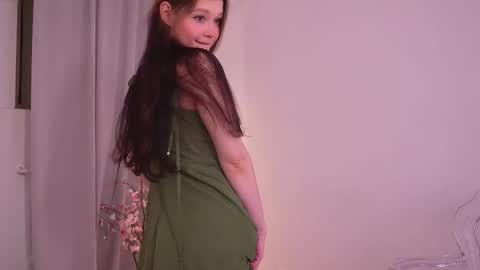 Snapshot of kelly_ember chatting on 11-25-25, 02:17 KELLY online show from 11-25-25, 02:17