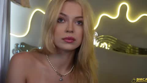 Kelly online show from 09-27-25, 05:23