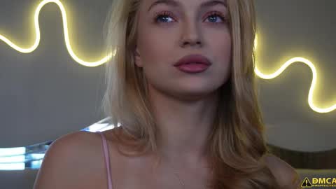 Kelly online show from 10-03-25, 05:26