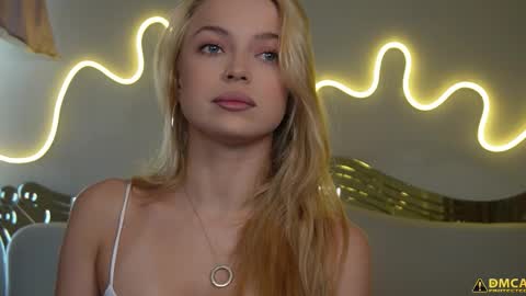 Kelly online show from 10-04-25, 05:16