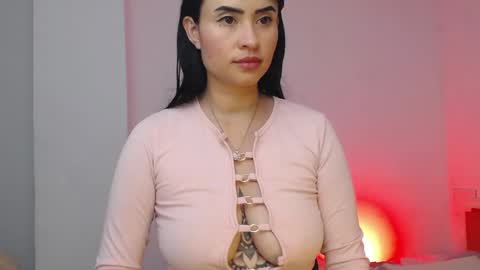 elena online show from 02-19-25, 01:18