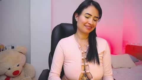 elena online show from 02-19-25, 04:23