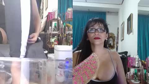 Snapshot of kelly_squirting chatting on 10-23-25, 02:33 KELLY online show from 10-23-25, 02:33