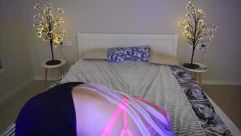 Kelly online show from 10-10-25, 07:18