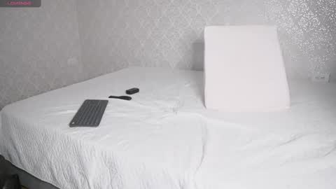 vanessa online show from 09-30-25, 01:21